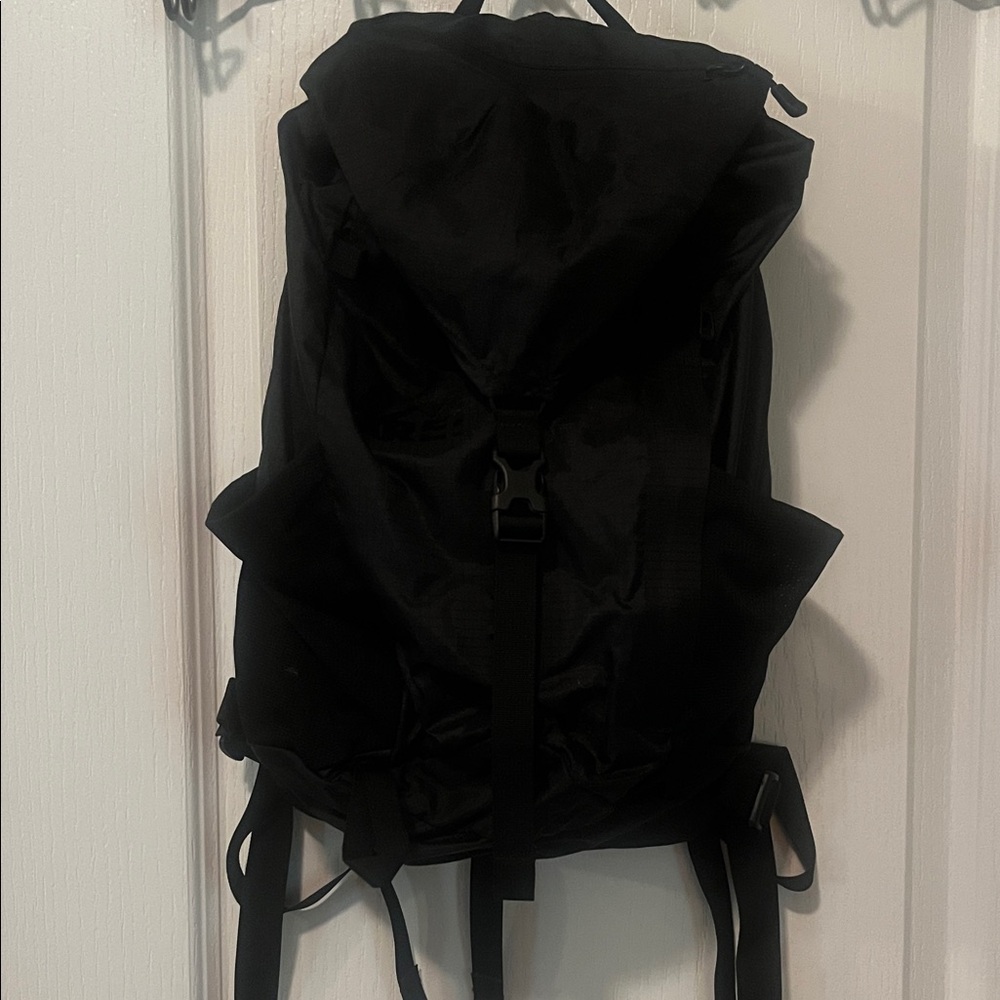 Black REI Flashpack22 Backpack